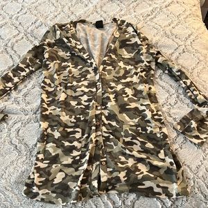 Agnes and Dora size L camo cardigan